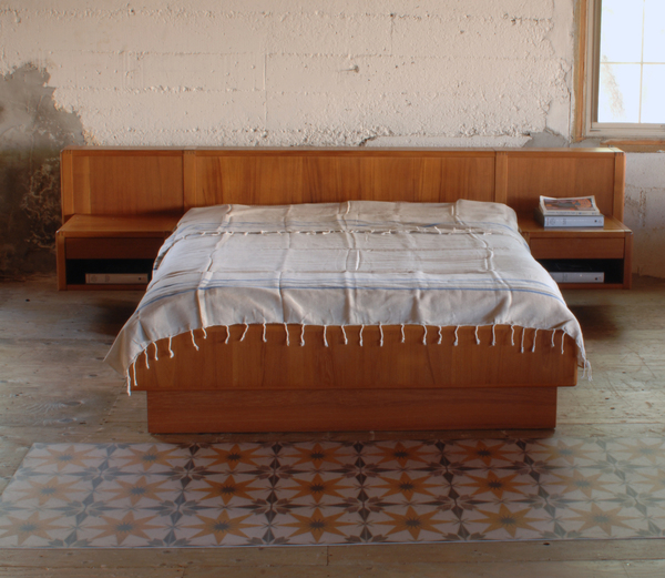 vintage vinyl floor cloths - floor convering for bikes, kid and vintage vinyl floor cloths - floor convering for bikes, kid and